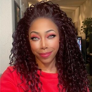 Meet your Posher, Youlanda